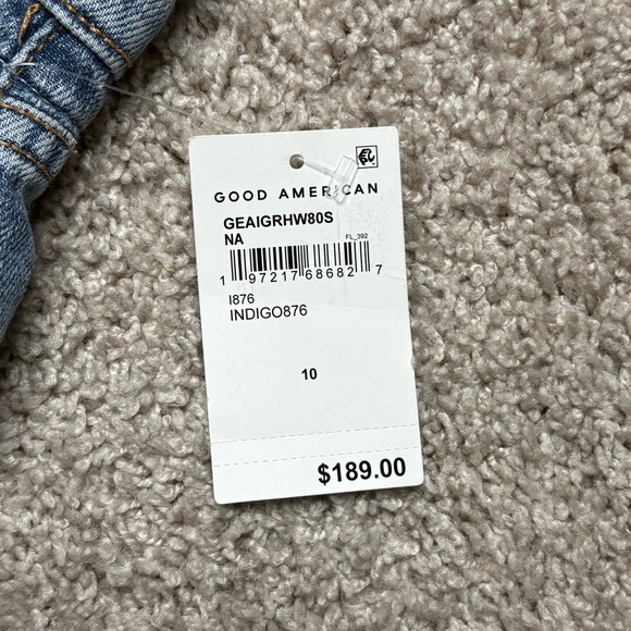 Good American Good Ease Relaxed Jeans - Picture 8 of 8